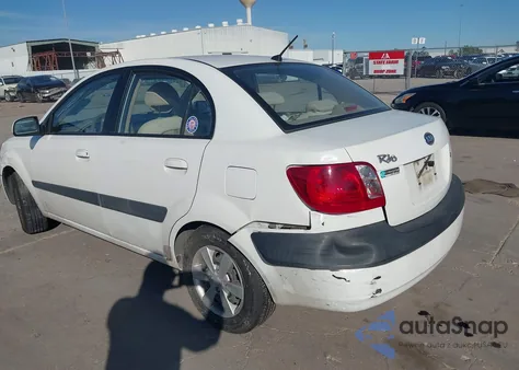 2008 Kia Rio Lx z USA, uszkodzony, nr VIN KNADE123586319738